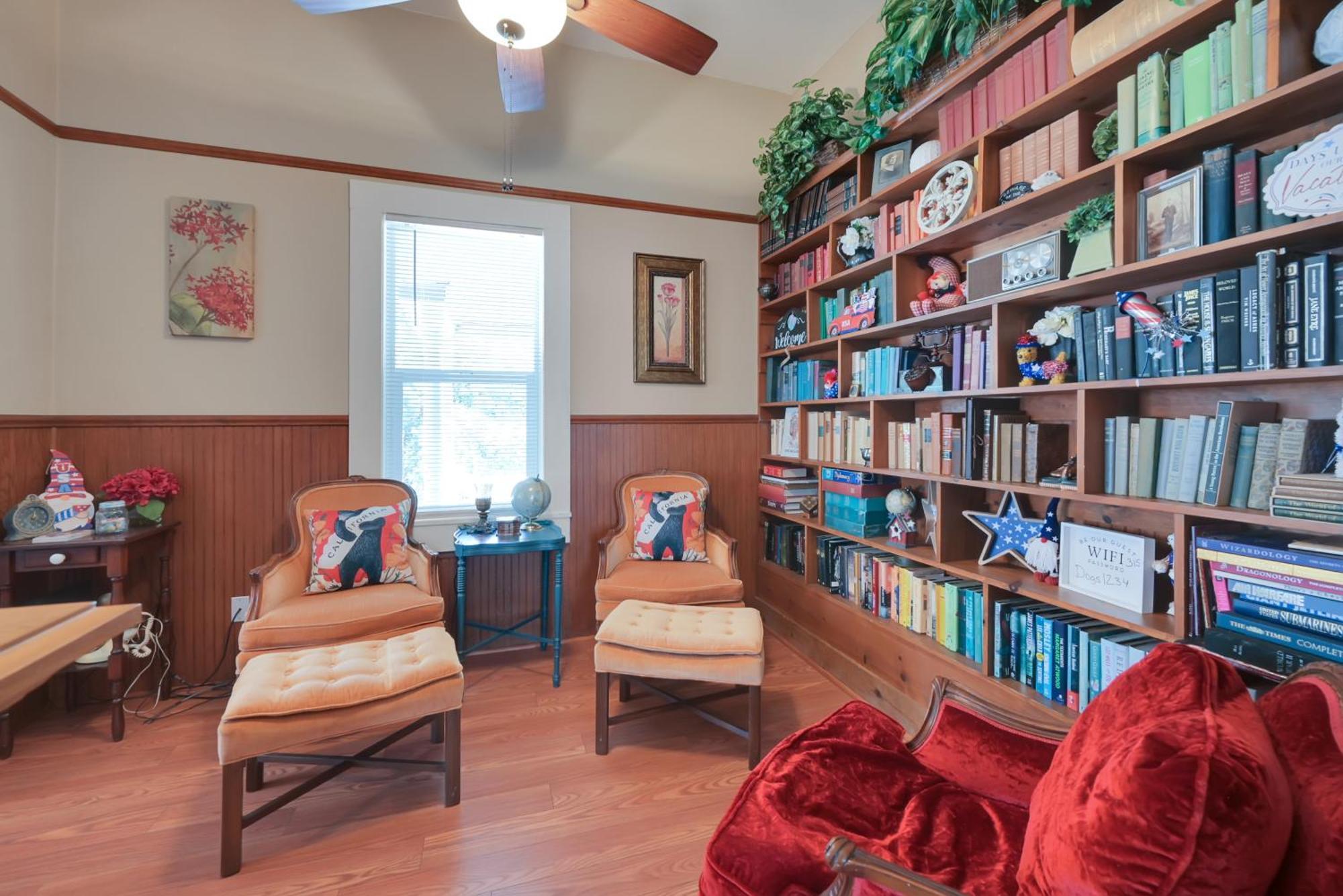 Spacious Downtown Jackson Retreat- Historic Hangout Exterior photo